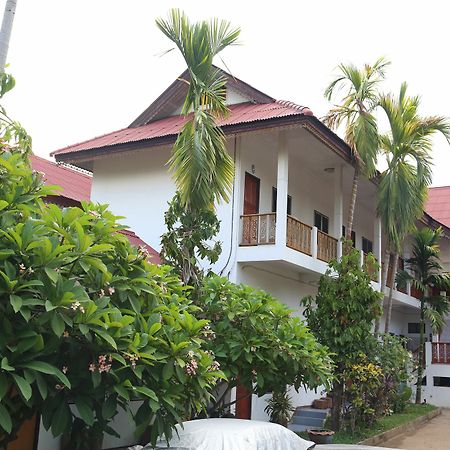 Palmhouse Hotel Мае Хонг Сон Екстериор снимка